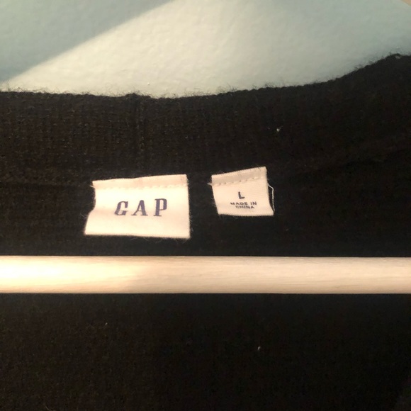GAP Black V-neck Sweater - Picture 4 of 6